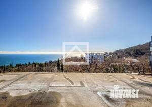 Дом 581м&sup2;, 3-этажный, участок 5 сот.  