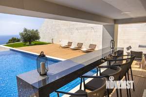 Дом 450м&sup2;, 2-этажный, участок 20 сот.  