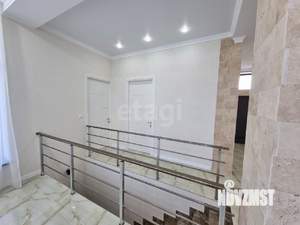 Дом 330м², 3-этажный, участок 7 сот.  