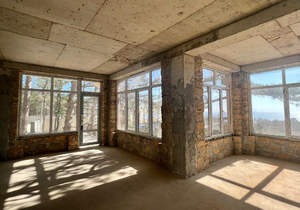 Дом 295м&sup2;, 3-этажный, участок 4 сот.  