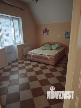 Коттедж 163м&sup2;, 3-этажный, участок 1 сот.  