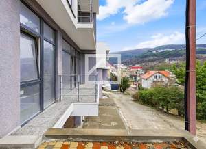 Дом 150м&sup2;, 3-этажный, участок 2 сот.  