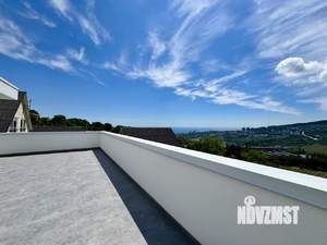 Дом 270м&sup2;, 3-этажный, участок 6 сот.  