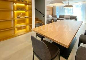 Дом 200м², 3-этажный, участок 2 сот.  