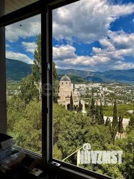 Дом 200м&sup2;, 3-этажный, участок 2 сот.  