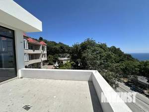 Коттедж 150м&sup2;, 3-этажный, участок 1 сот.  