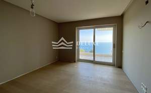 Дом 475м&sup2;, 3-этажный, участок 4 сот.  