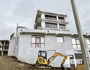 Дом 550м², 3-этажный, участок 4 сот.  