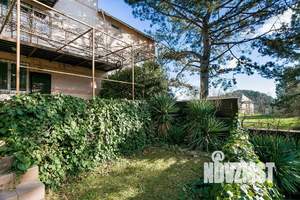 Коттедж 143м&sup2;, 3-этажный, участок 1 сот.  