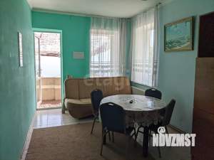 Дом 310м&sup2;, 3-этажный, участок 12 сот.  