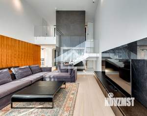 Дом 570м&sup2;, 2-этажный, участок 20 сот.  