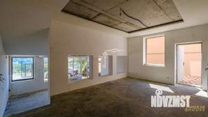 Дом 223м&sup2;, 3-этажный, участок 2 сот.  