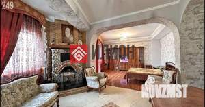Дом 274м², 3-этажный, участок 3 сот.  