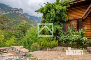 Дом 240м&sup2;, 2-этажный, участок 9 сот.  