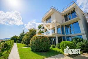 Дом 820м&sup2;, 3-этажный, участок 8 сот.  