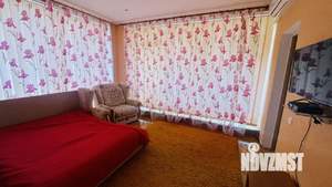 Дом 150м&sup2;, 3-этажный, участок 2 сот.  