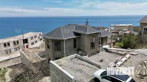 Дом 293м&sup2;, 2-этажный, участок 7 сот.  