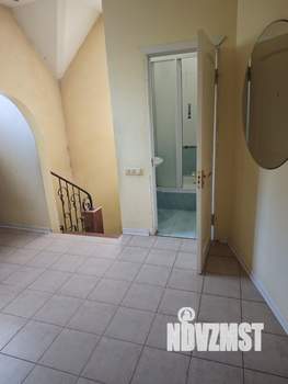 Коттедж 163м&sup2;, 3-этажный, участок 1 сот.  