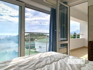 Таунхаус 271м², 3-этажный, участок 1 сот.  