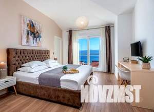 Дом 280м&sup2;, 2-этажный, участок 16 сот.  