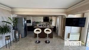 Дом 372м&sup2;, 4-этажный, участок 4 сот.  