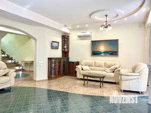 Таунхаус 147м², 2-этажный, участок 1 сот.  