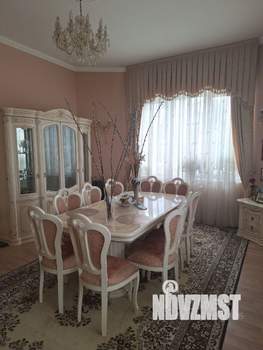 Дом 532м&sup2;, 4-этажный, участок 10 сот.  