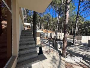 Дом 255м&sup2;, 3-этажный, участок 4 сот.  