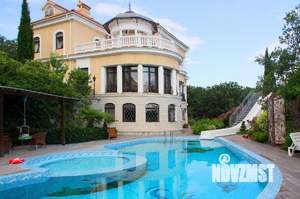 Дом 450м&sup2;, 3-этажный, участок 47 сот.  