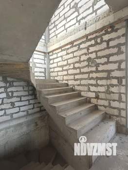 Дом 270м&sup2;, 2-этажный, участок 6 сот.  