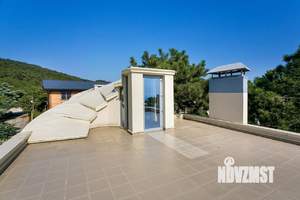 Дом 146м&sup2;, 3-этажный, участок 4 сот.  