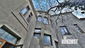 Дом 1157м², 2-этажный, участок 30 сот.  