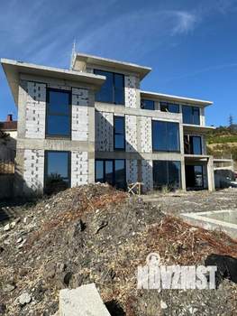 Коттедж 550м&sup2;, 3-этажный, участок 14 сот.  