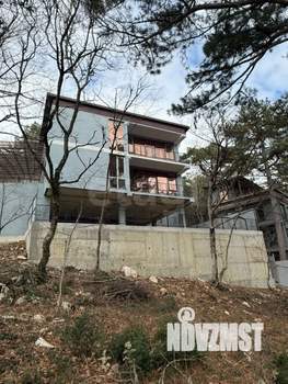 Дом 220м², 2-этажный, участок 3 сот.  