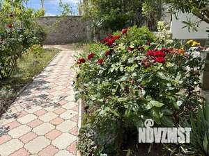 Дом 400м&sup2;, 3-этажный, участок 6 сот.  