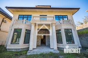 Дом 230м², 2-этажный, участок 8 сот.  