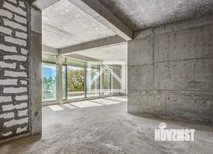 Дом 545м&sup2;, 3-этажный, участок 10 сот.  