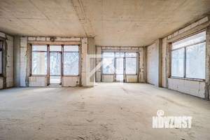 Коттедж 300м&sup2;, 3-этажный, участок 6 сот.  