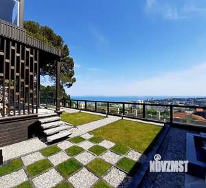 Коттедж 270м&sup2;, 3-этажный, участок 8 сот.  