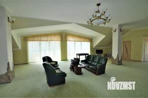 Дом 725м&sup2;, 3-этажный, участок 23 сот.  