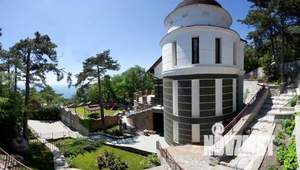 Дом 600м², 3-этажный, участок 12 сот.  