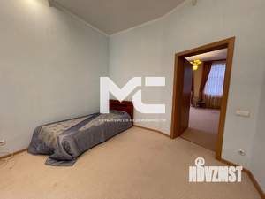 Дом 321м², 3-этажный, участок 10 сот.  