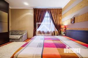 Дом 347м&sup2;, 2-этажный, участок 6 сот.  