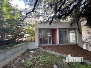 Дом 1184м&sup2;, 3-этажный, участок 21 сот.  