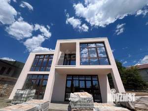 Дом 168м&sup2;, 2-этажный, участок 4 сот.  