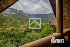 Дом 240м&sup2;, 2-этажный, участок 9 сот.  