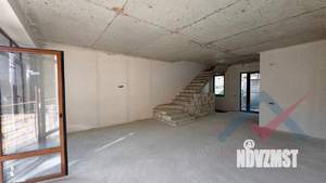 Таунхаус 168м&sup2;, 3-этажный, участок 1 сот.  