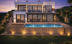 Дом 370м&sup2;, 2-этажный, участок 5 сот.  