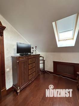 Дом 580м², 3-этажный, участок 12 сот.  