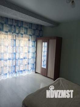 Дом 100м&sup2;, 3-этажный, участок 1 сот.  